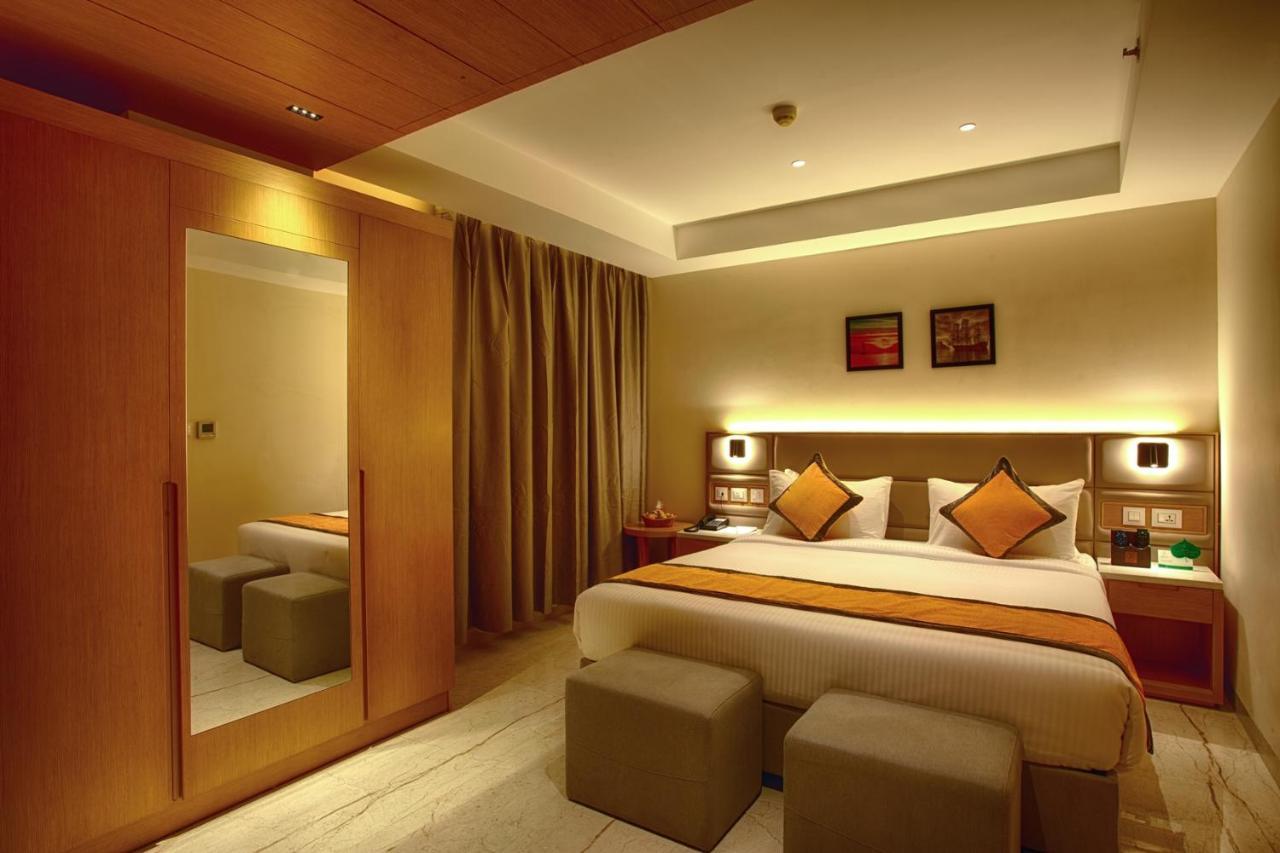 Sunhill Portico Hotel Siliguri Eksteriør billede
