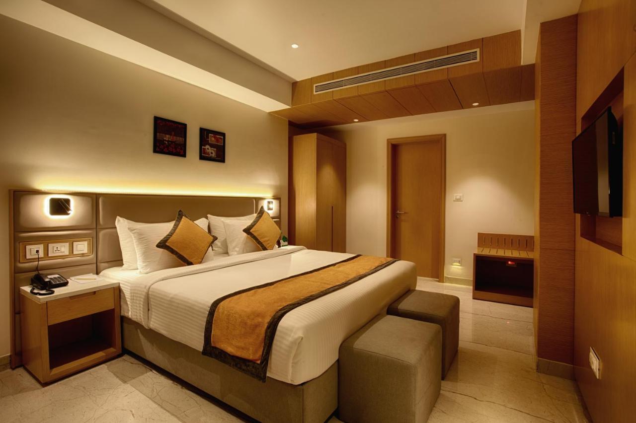Sunhill Portico Hotel Siliguri Eksteriør billede