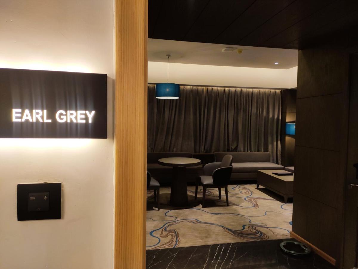 Sunhill Portico Hotel Siliguri Eksteriør billede